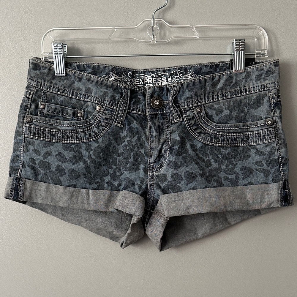 Express Size 4 Leopard Cheetah Print Denim Cuffed Shorts NWT